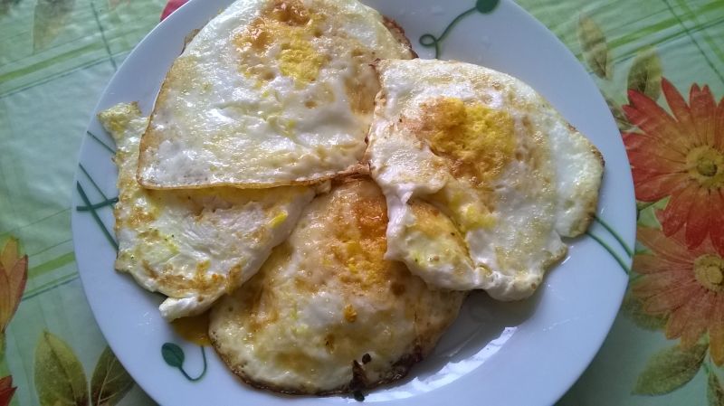 Jajka smażone na smalcu Jajka smażone na smalcu