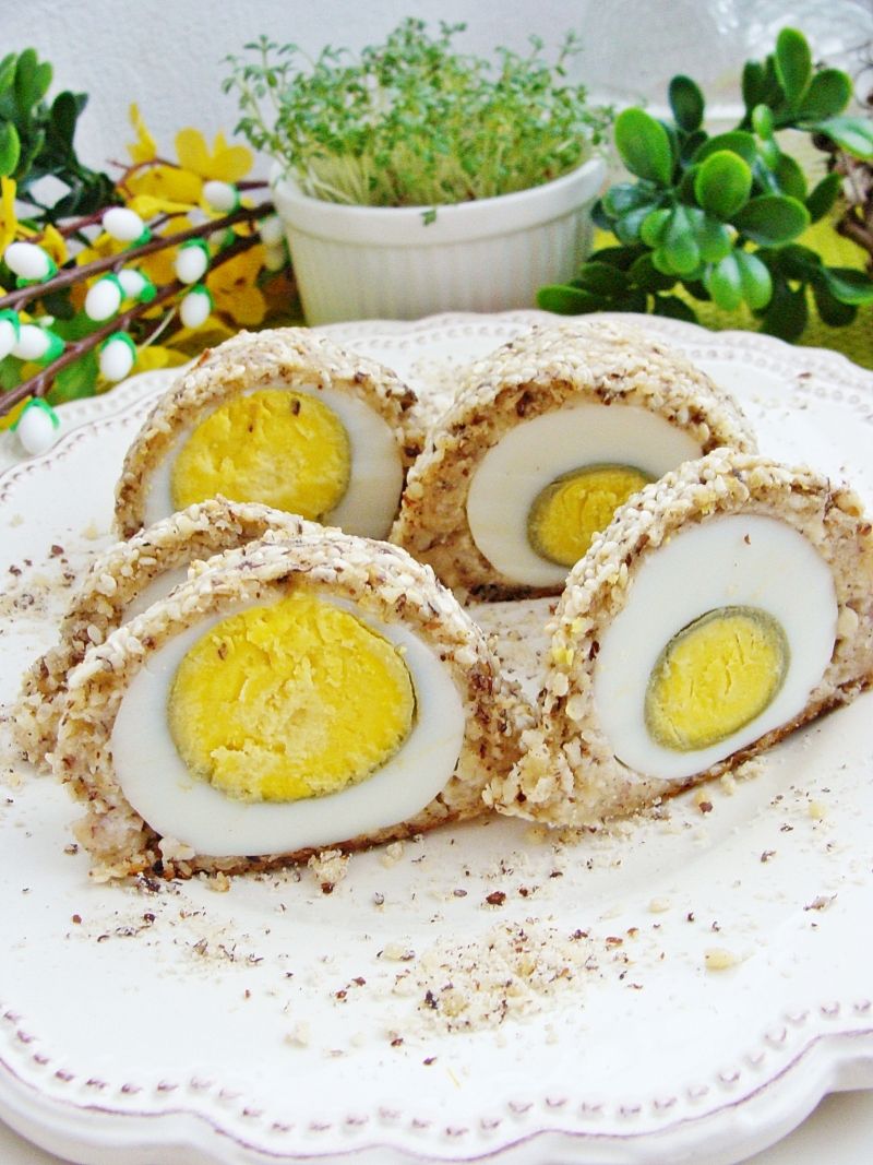 Jajka w laskowej skorupie Jajka w laskowej skorupie