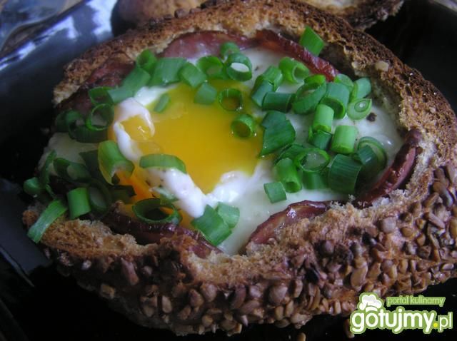 Jajka w niezwykłych kokilkach Jajka w niezwykłych kokilkach