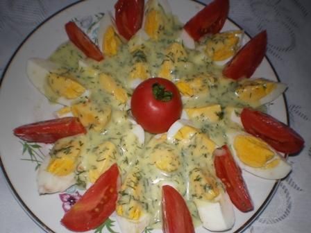 Jajka w sosie koperkowym Jajka w sosie koperkowym