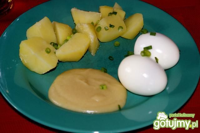 Jajka w sosie musztardowym Jajka w sosie musztardowym