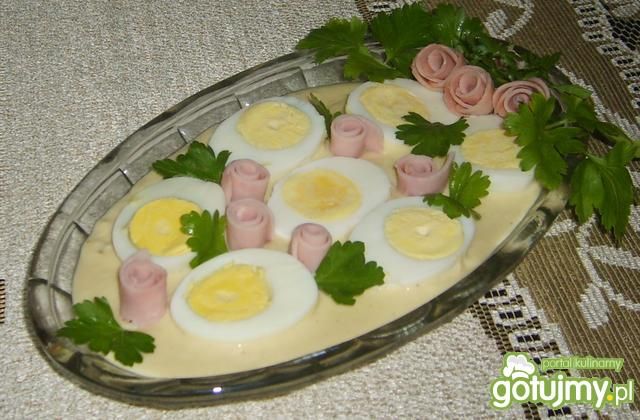 Jajka w sosie musztardowym
