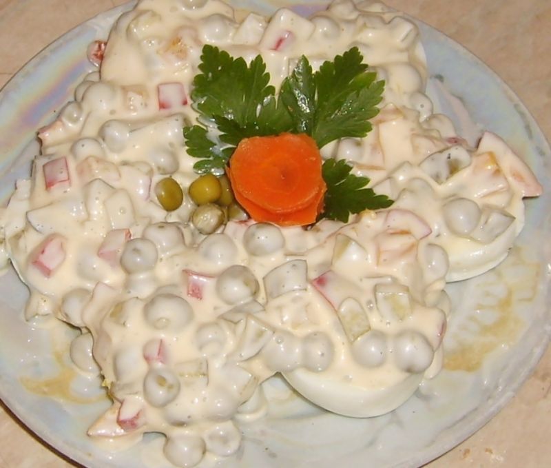 Jajka w sosie paprykowo- groszkowym Jajka w sosie paprykowo- groszkowym