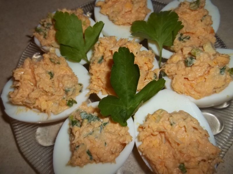 Jajka z farszem serowym