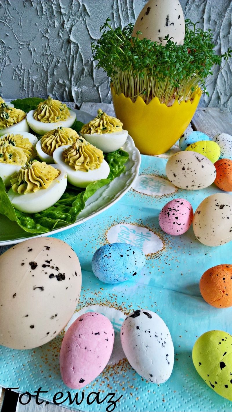 Jajka z guacamole i szczypiorkiem  Jajka z guacamole i szczypiorkiem