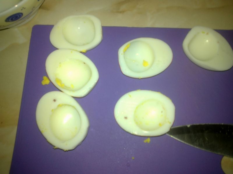 Jajka z ogórkiem i szczypiorkiem