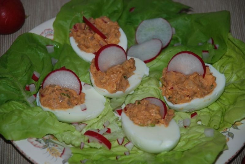 Jajka z rybnym nadzieniem Jajka z rybnym nadzieniem