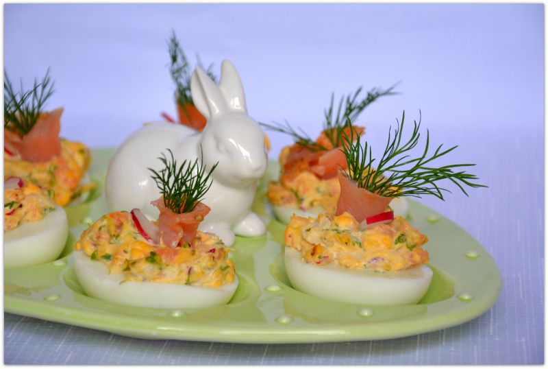 Jajka z rzeżuchą i łososiem