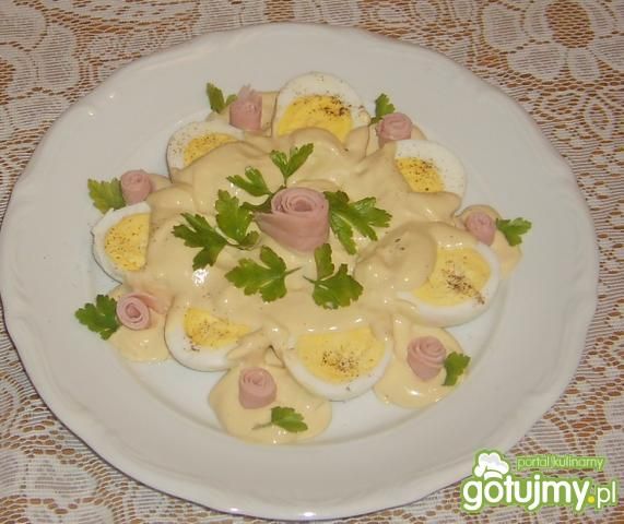 Jajka z sosem musztardowym