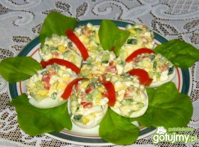 Jajka z warzywnym farszem Jajka z warzywnym farszem