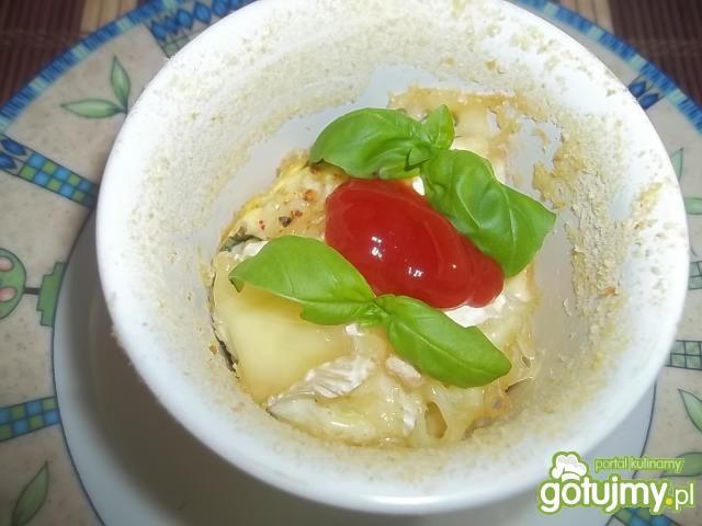 Jajka zapiekane z serem brie Jajka zapiekane z serem brie