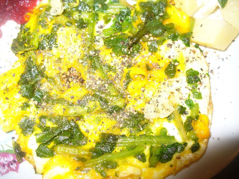 Jajko sadzone z dodatkami zielonymi