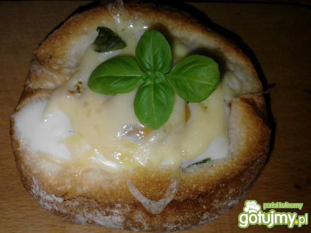 Jajko w bułeczce Jajko w bułeczce