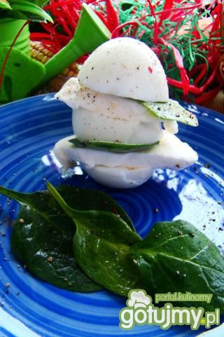 Jajo z mozzarellą 
