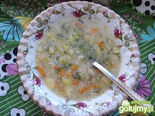 Jarski krupnik z cukinią Jarski krupnik z cukinią