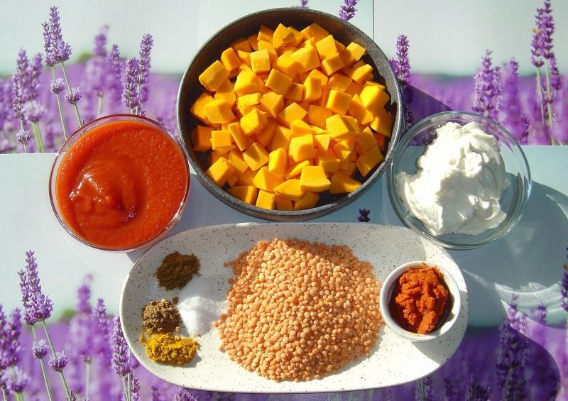 Jesienna dynia hokkaido z curry i soczewicą