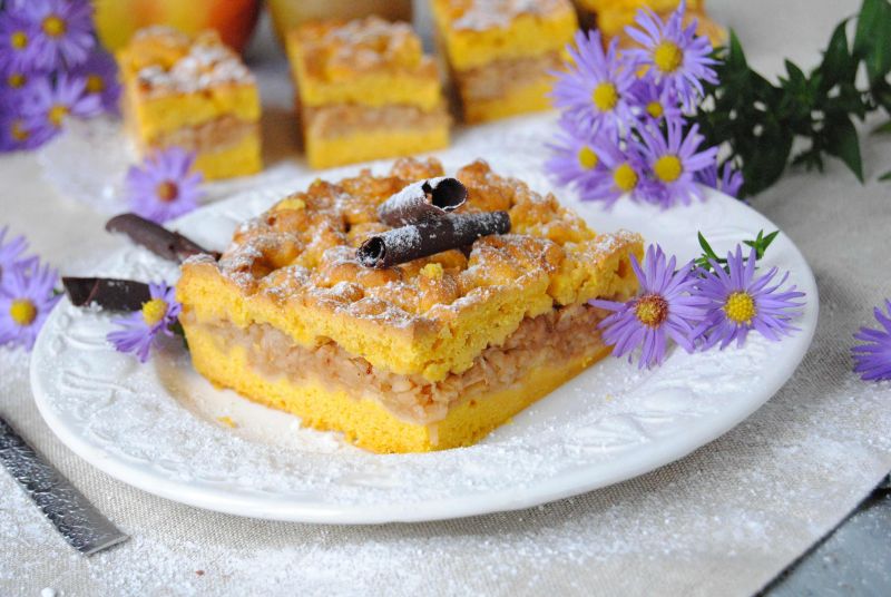 Jesienna, złocista szarlotka Jesienna, złocista szarlotka