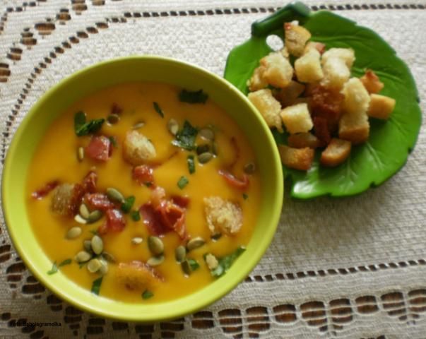 Jesienna złota zupka :