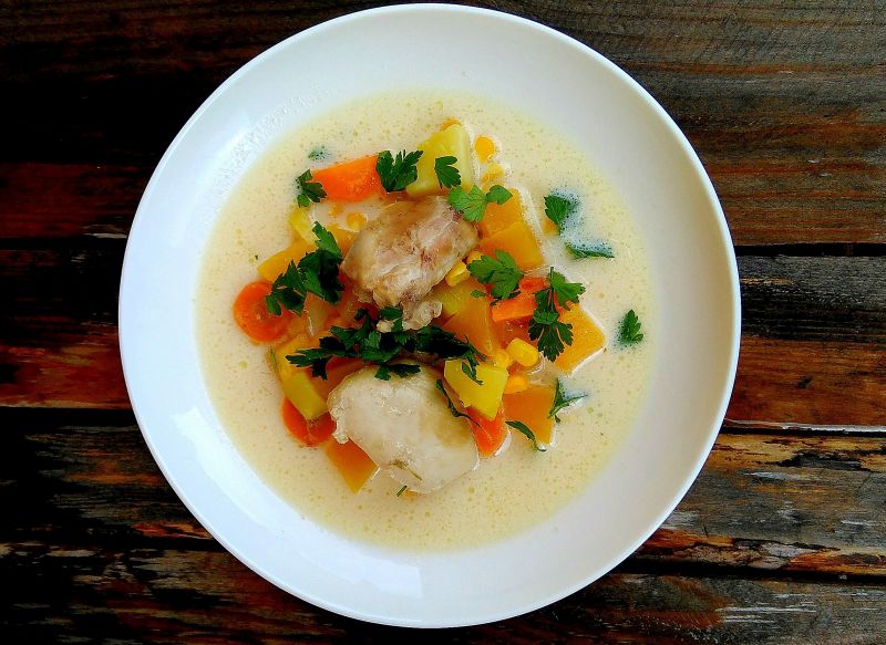 Jesienna zupa z dynią i kukurydzą Jesienna zupa z dynią i kukurydzą