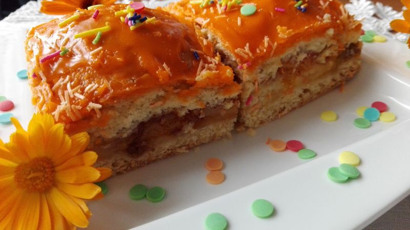 Jesienne ciasto z jabłkami i dynią Jesienne ciasto z jabłkami i dynią