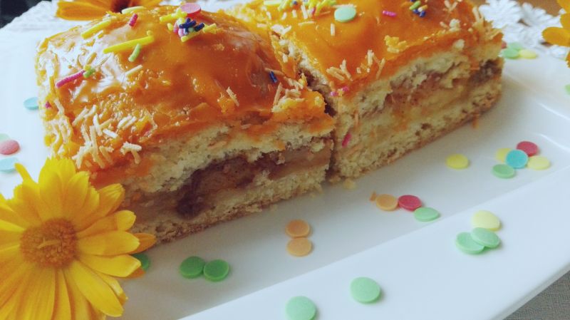 Jesienne ciasto z jabłkami i dynią Jesienne ciasto z jabłkami i dynią