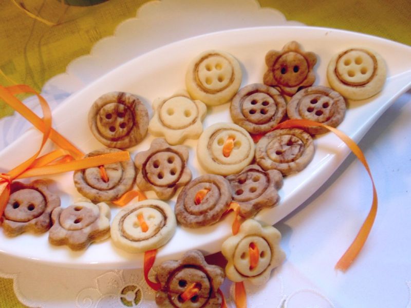 Jesienne  guziki  Jesienne  guziki