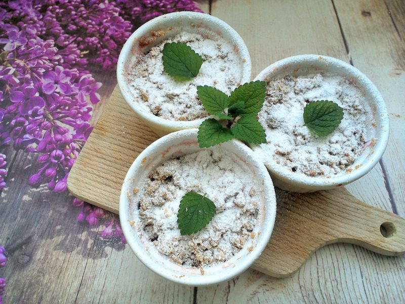 Jesienne owoce zapiekane pod kruszonką