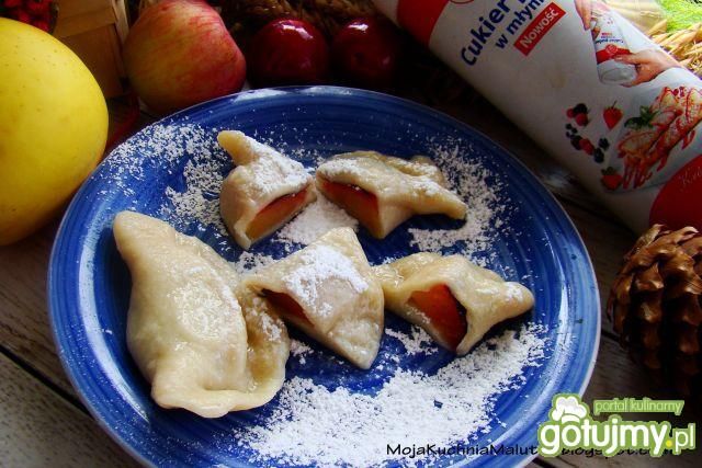 Jesienne pierożki z śliwką  Jesienne pierożki z śliwką