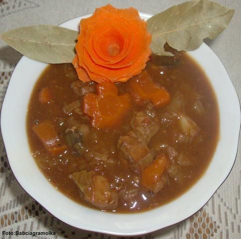 Jesienny gulasz wieprzowy: