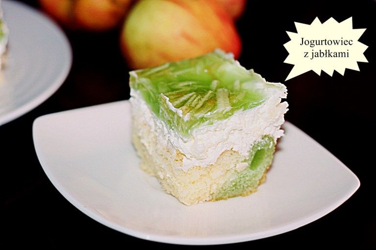 Jogurt-owiec z jabłkami