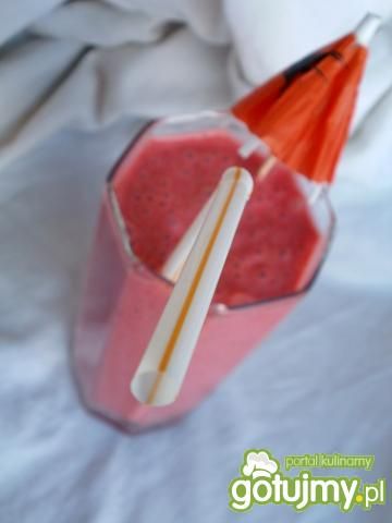 Jogurt truskawkowo-śmietanowy Jogurt truskawkowo-śmietanowy