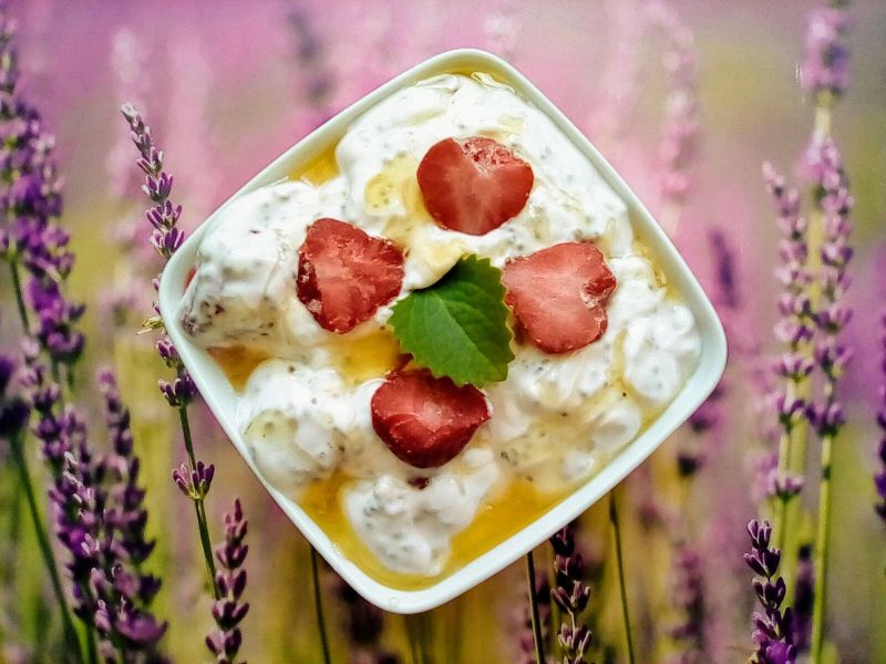 Jogurt z truskawkami i chia Jogurt z truskawkami i chia