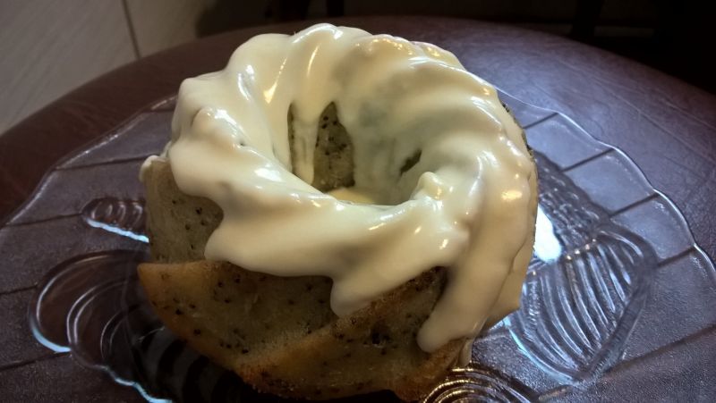 Jogurtowe babeczki makowe Jogurtowe babeczki makowe