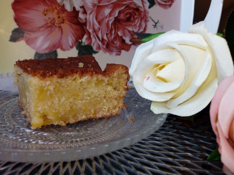 Jogurtowe ciasto z cukinii