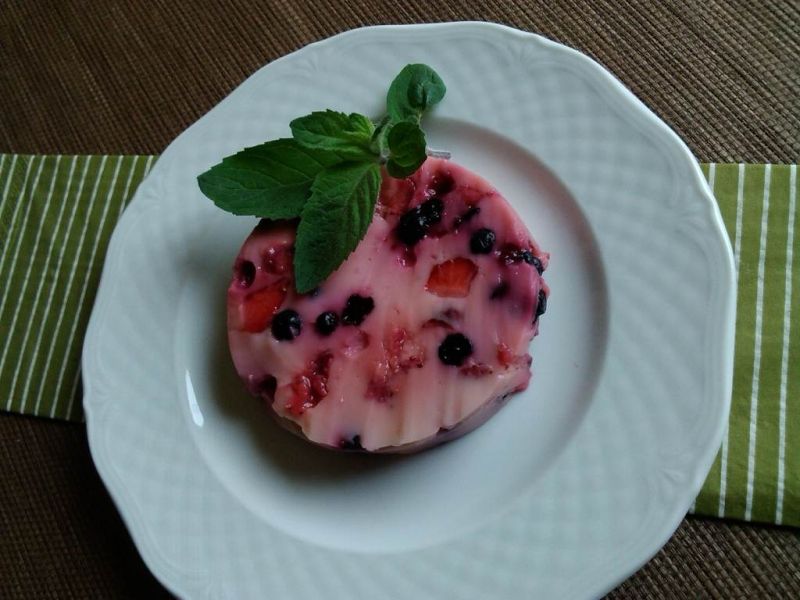 Jogurtowiec owocowy z butelki