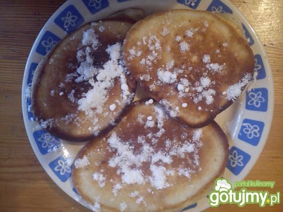 Jogurtowo-bananowe racuchy z rodzynkami