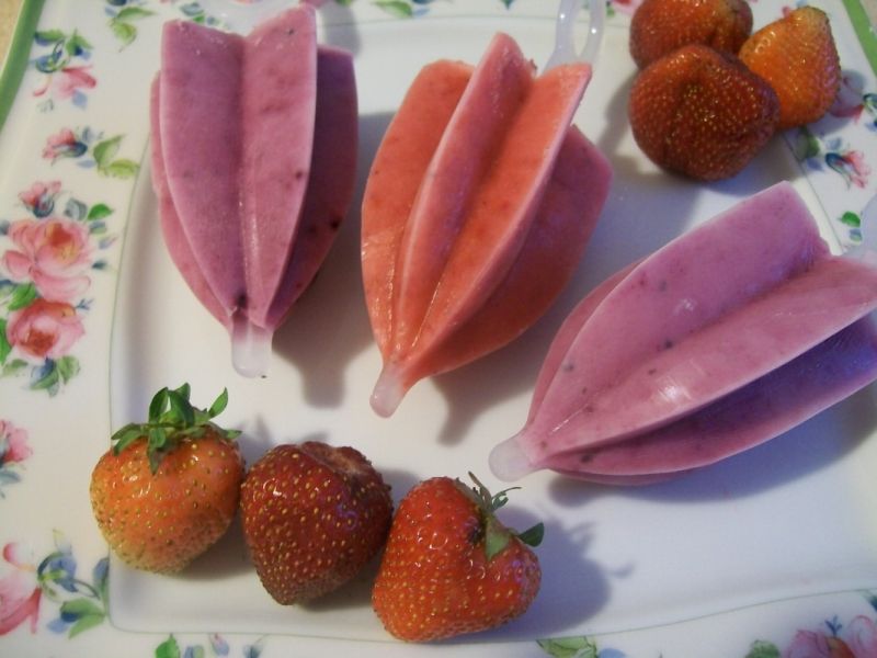 Jogurtowo owocowe lody