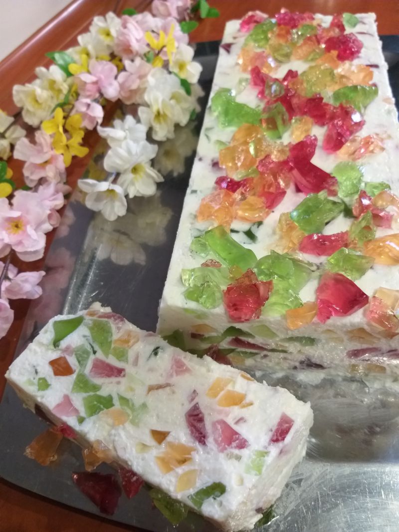 Jogurtowo - śmietankowy kryształkowiec