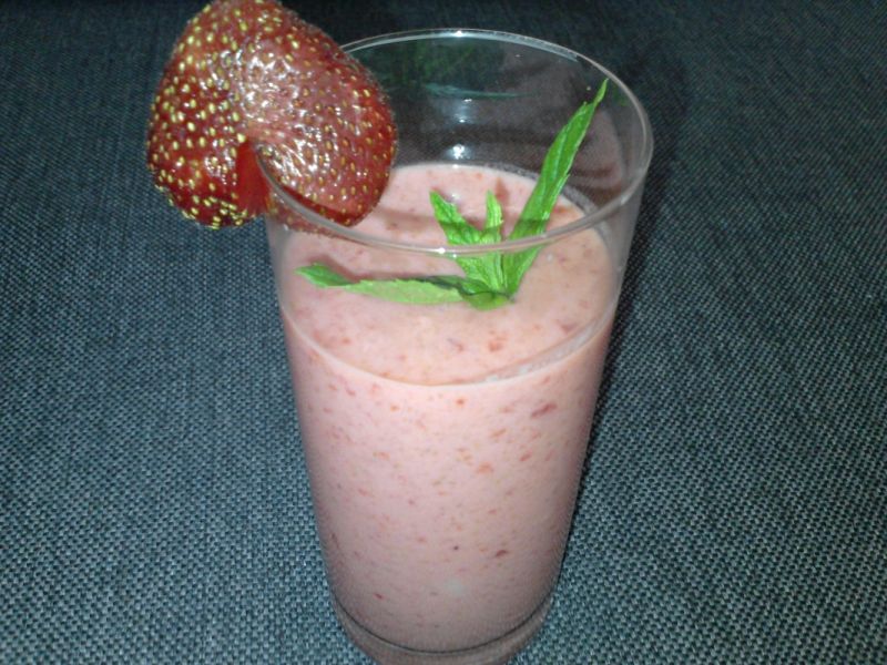 Jogurtowo-truskawkowy koktajl