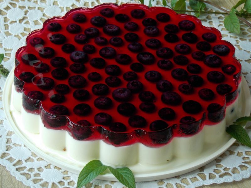 Jogurtowy deser z borówkami amerykańskimi