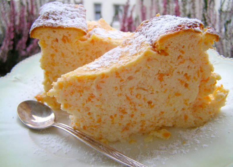 Jogurtowy sernik "marchewkowy piegusek"