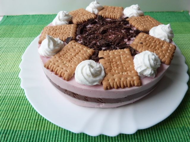 Jogurtowy torcik Jogurtowy torcik