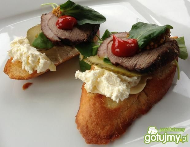Kacze kanapeczki z delikatnym serkiem
