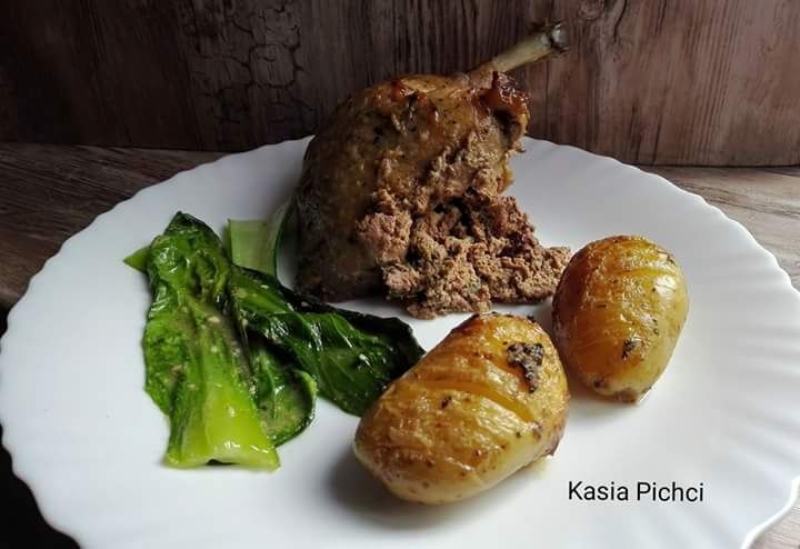 Kaczka faszerowana wątróbką