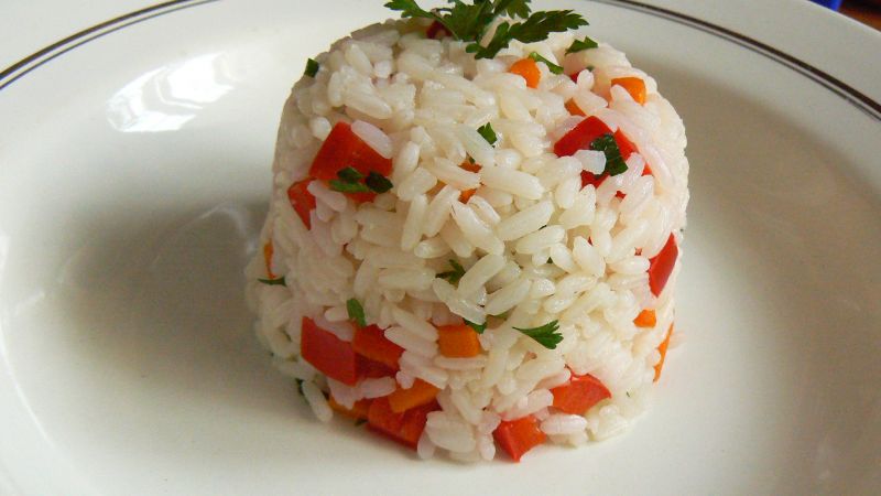 Kaczka z ryżem i warzywami