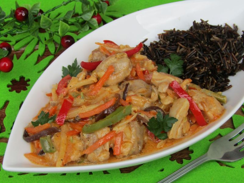 Kaczka z warzywami po azjatycku