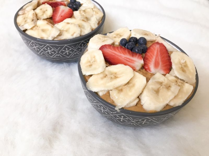 Kajmakowo-ajerkoniakowa jaglanko-owsianka