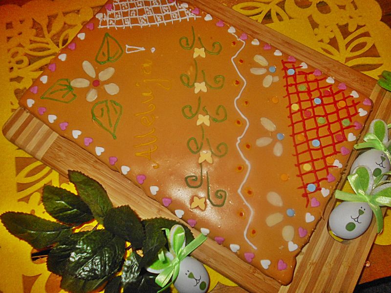 Kajmakowy mazurek z dżemem brzoskwiniowym