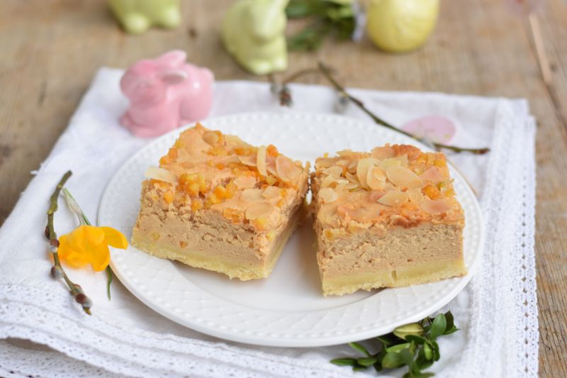 Kajmakowy sernik na kruchym spodzie z bakaliami