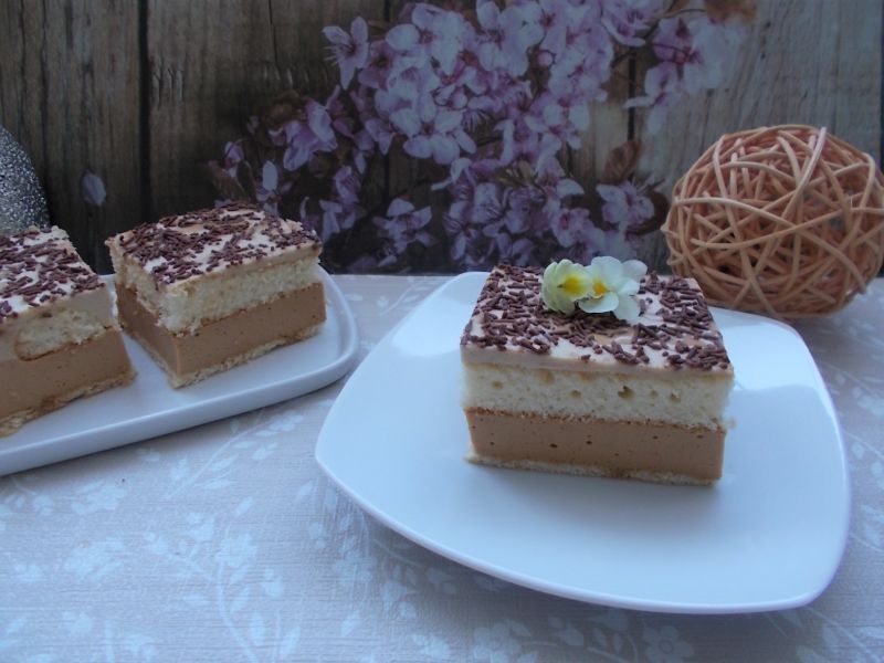 Kajmakowy sernik na zimno z pianką cappuccino